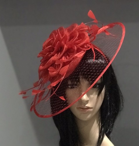 Red wedding ascot disc - red,