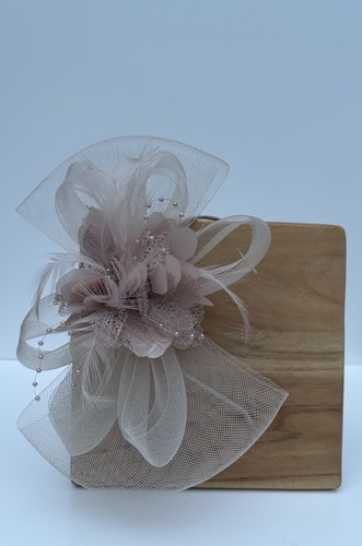 Fascinator wedding nude mother - fascinator,