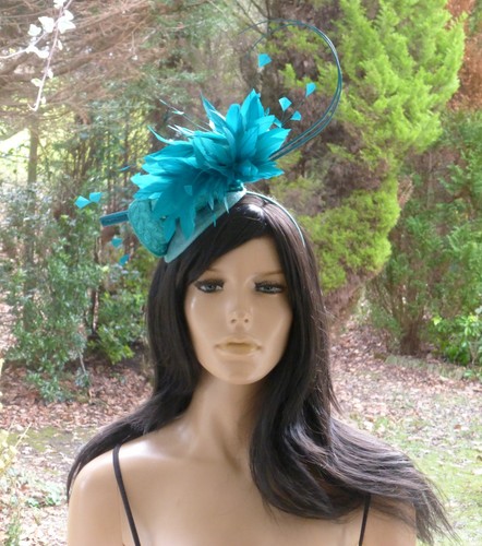 Vibrant jade green feather - green,