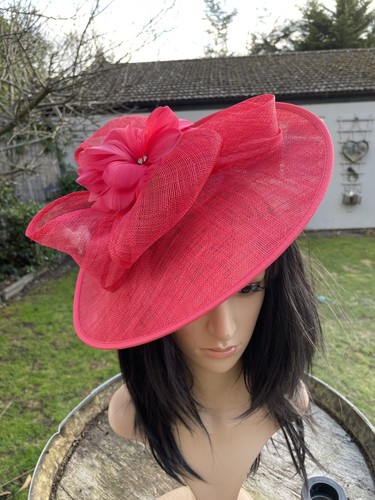 Red ascot wedding hat - wedding, disc