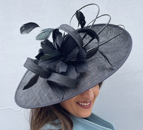 Black wedding ascot disc - black,