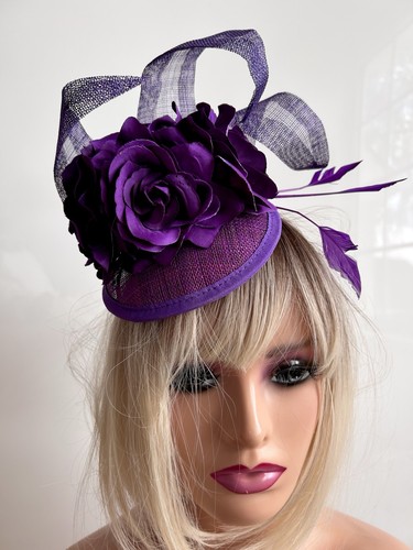 Stunning fascinator cadbury - stunning,